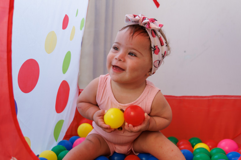 Karmel bringt Licht ins Leben ihrer Familie